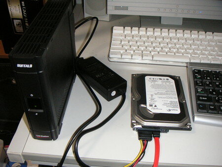 linkstation-hackkit-debian_20080502152135.jpg